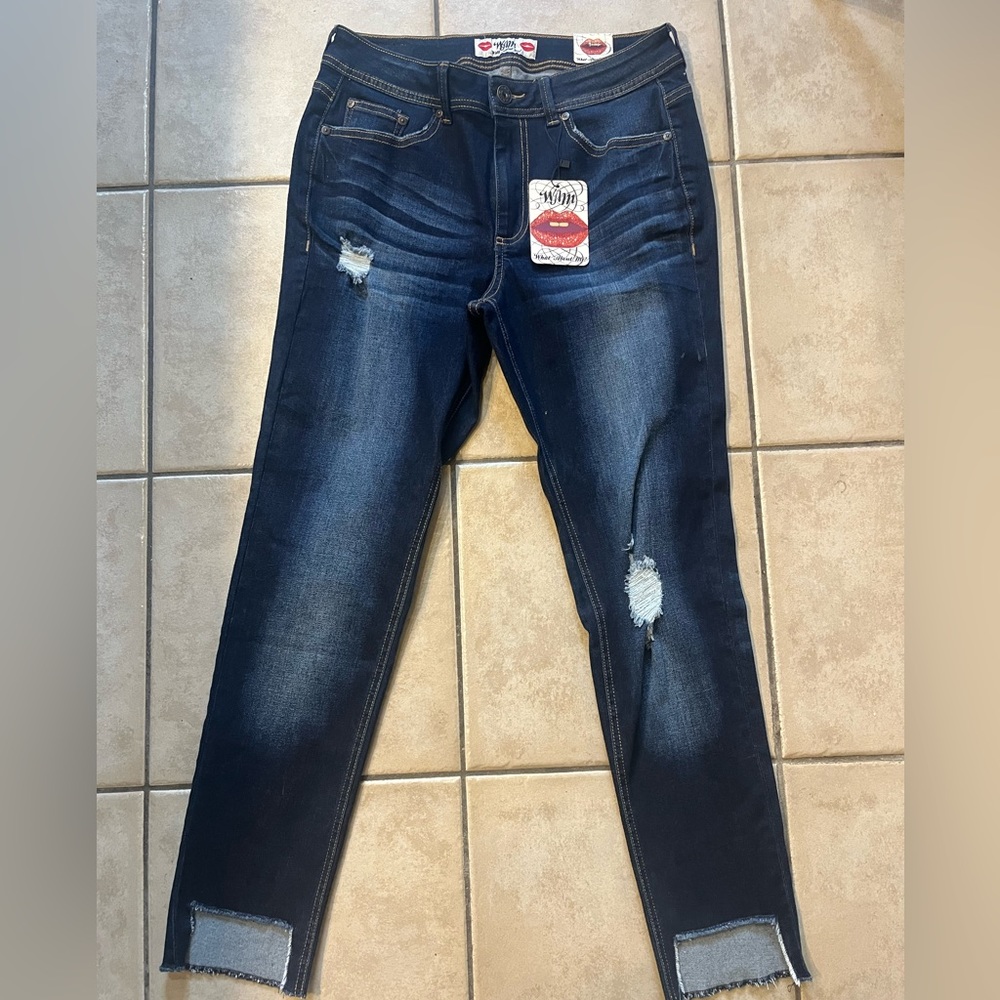 Nwt distressed ankle jeans size 13/14